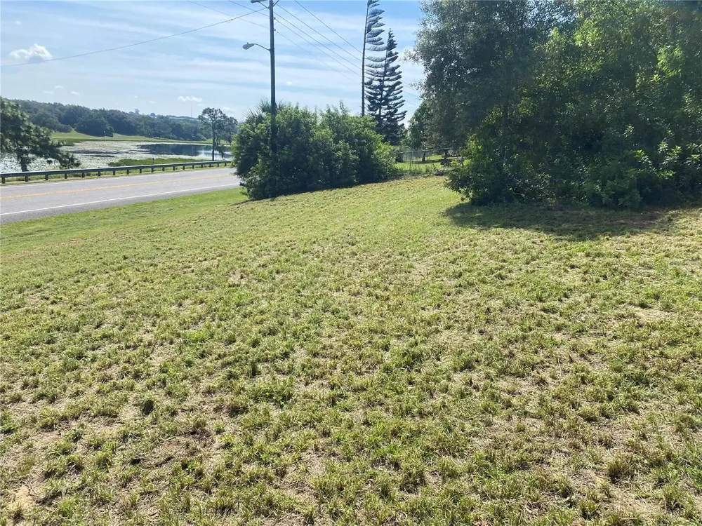 LAKEVIEW AVENUE Dundee, FL 33838