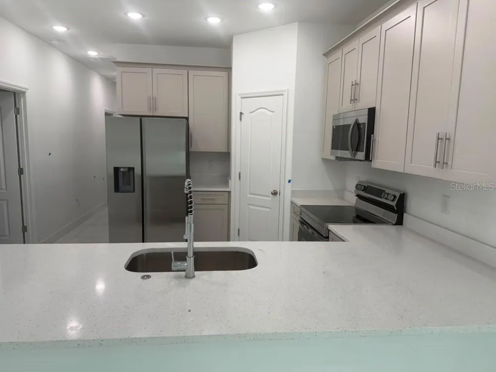 125 PINE STREET Orlando, FL 32824