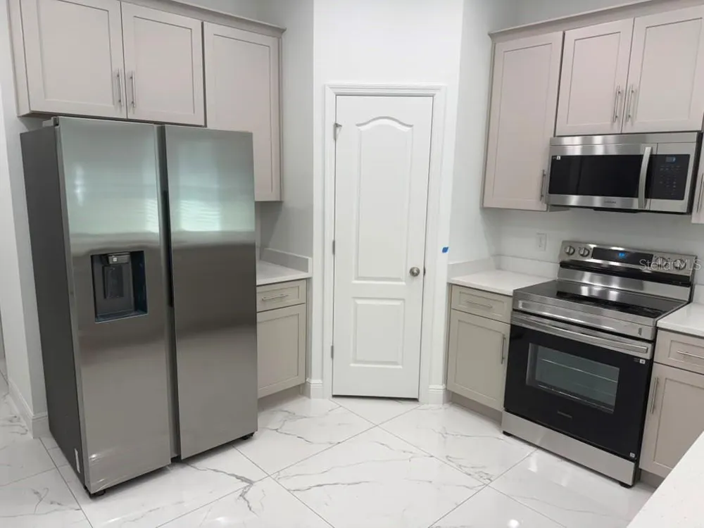 125 PINE STREET Orlando, FL 32824