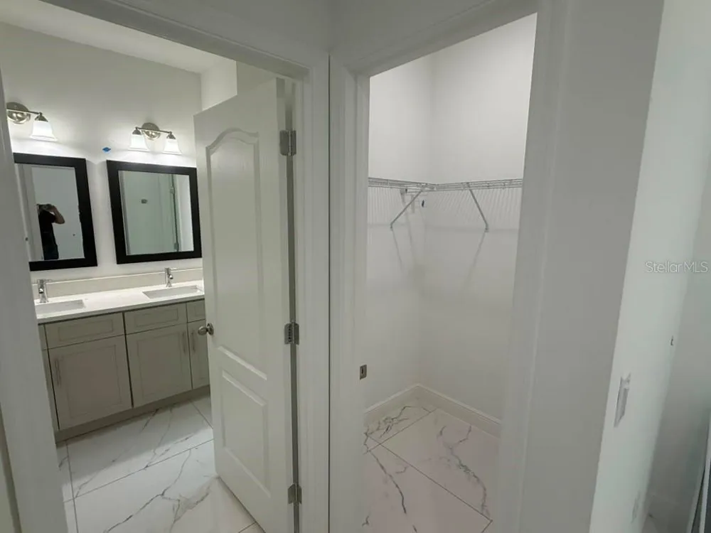 125 PINE STREET Orlando, FL 32824