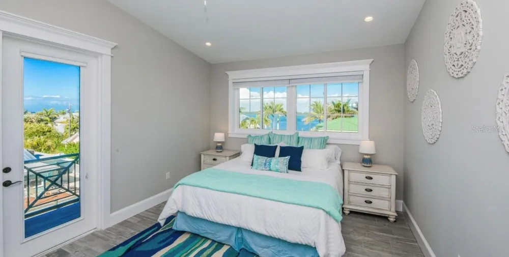 401 20TH PLACE Bradenton Beach, FL 34217