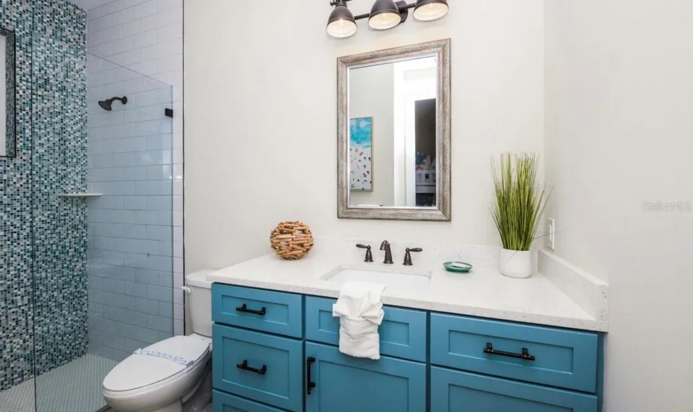 401 20TH PLACE Bradenton Beach, FL 34217