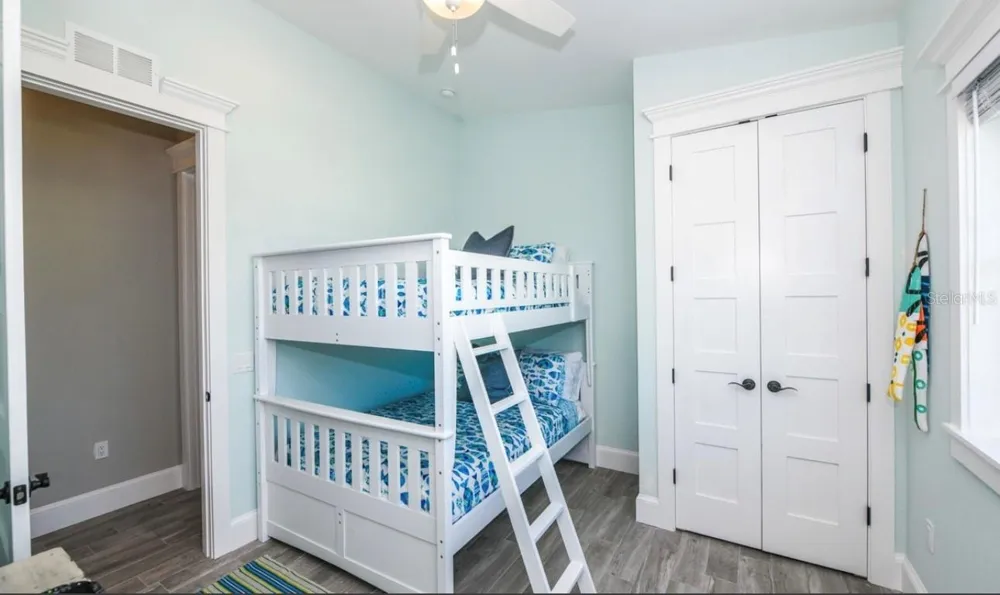 401 20TH PLACE Bradenton Beach, FL 34217