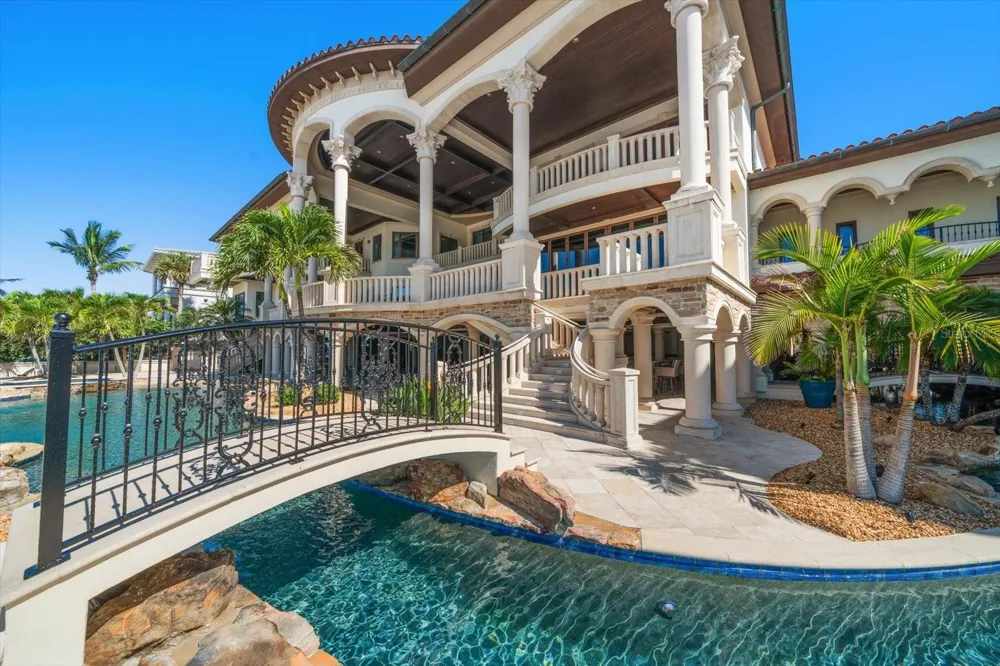 1700 GULF BOULEVARD Belleair Beach, FL 33786