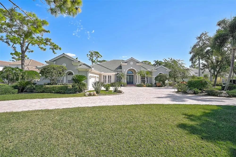 538 DOVE POINTE DRIVE Osprey, FL 34229