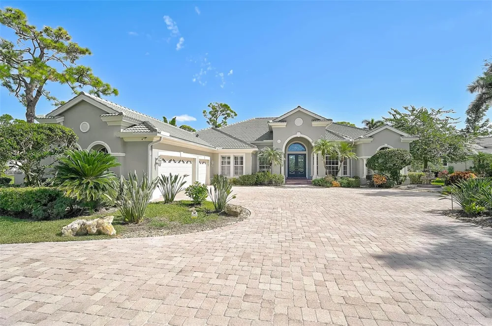 538 DOVE POINTE DRIVE Osprey, FL 34229
