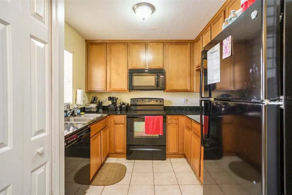 3869 ISLAND WAY St Petersburg, FL 33705