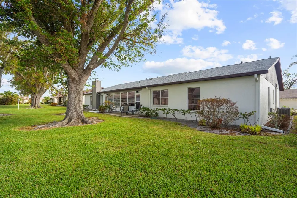 605 APPLE LANE Englewood, FL 34223