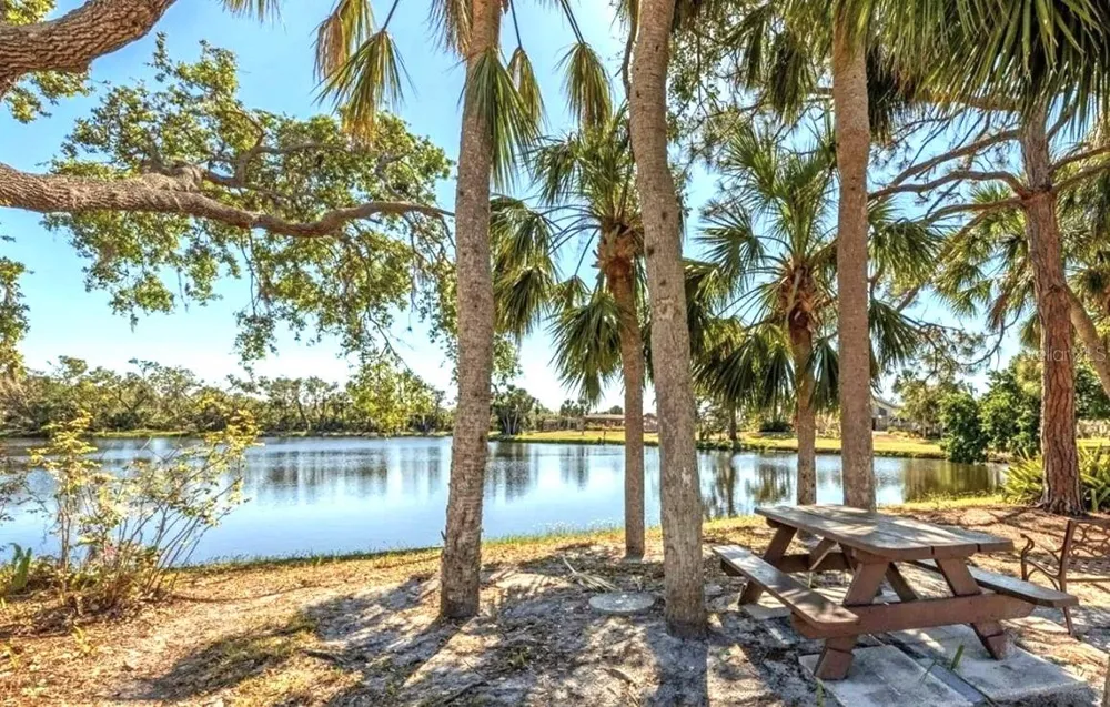 605 APPLE LANE Englewood, FL 34223