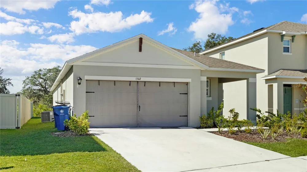 1302 HOLODAK DRIVE Davenport, FL 33837