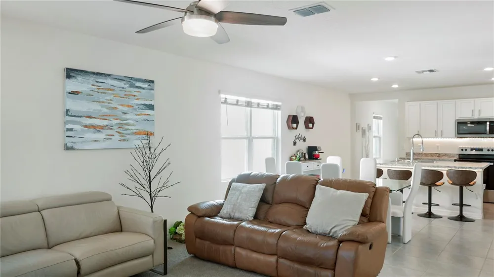 1302 HOLODAK DRIVE Davenport, FL 33837