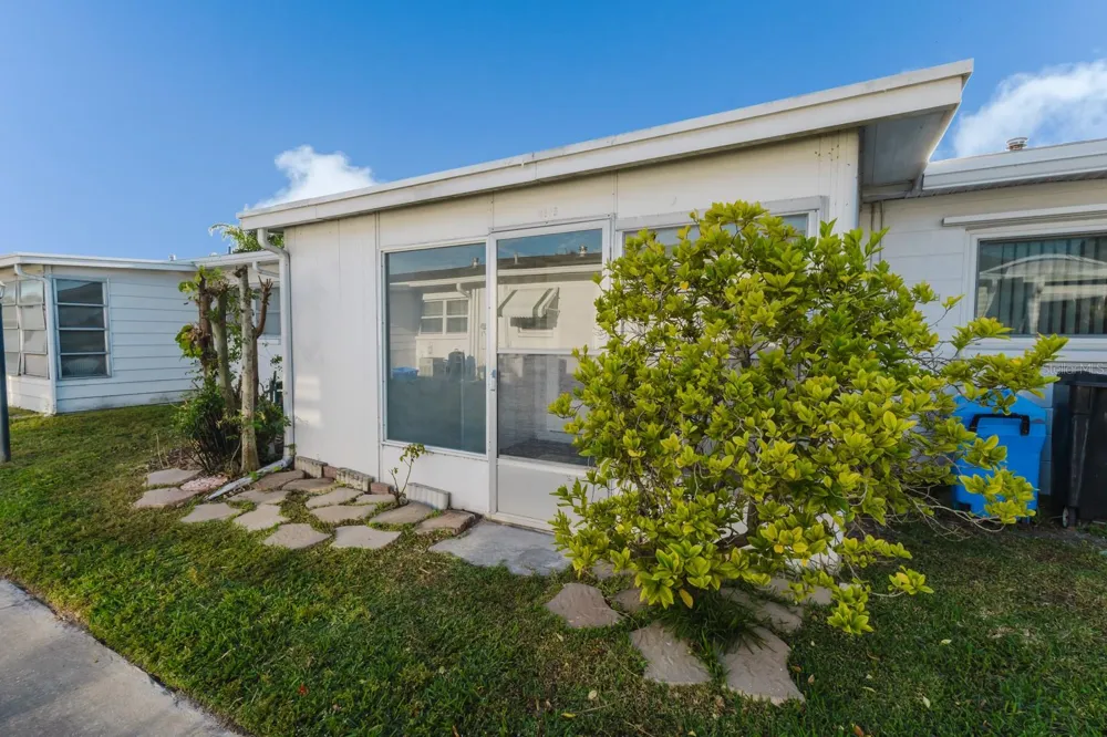 9905 DAHLIA STREET #27 Pinellas Park, FL 33782