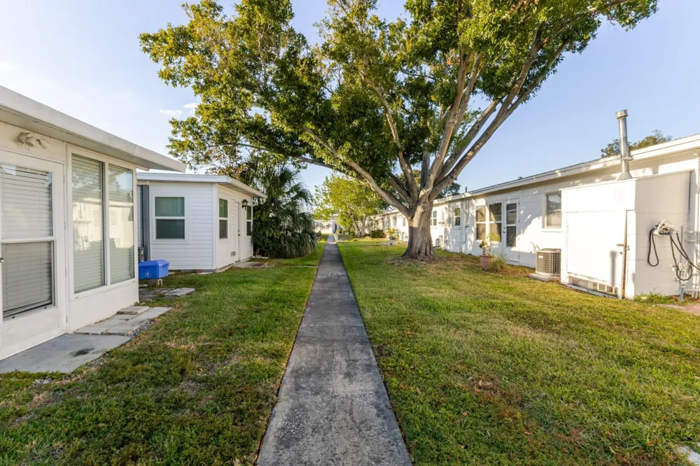 9905 DAHLIA STREET #27 Pinellas Park, FL 33782