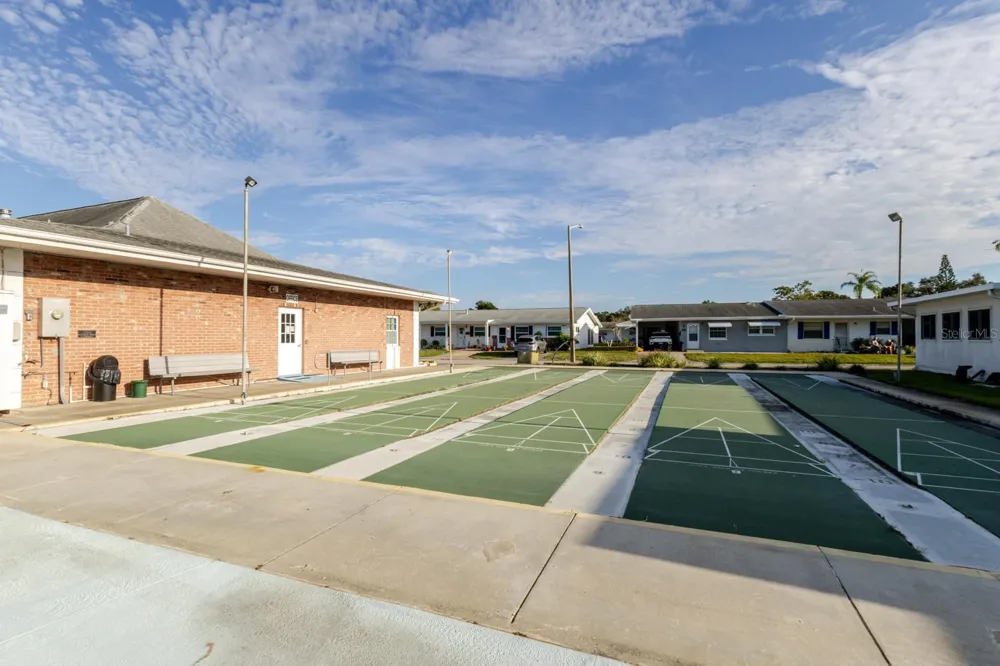 9905 DAHLIA STREET #27 Pinellas Park, FL 33782