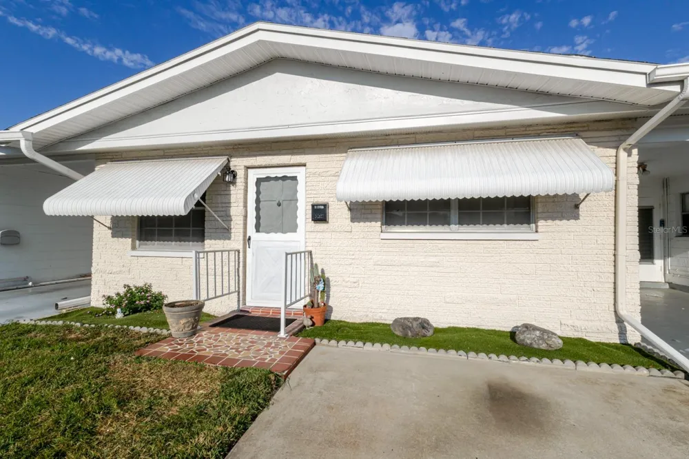9905 DAHLIA STREET #27 Pinellas Park, FL 33782