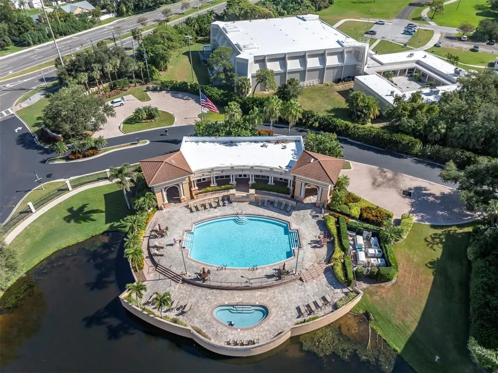 18 JEFFERSON COURT S St Petersburg, FL 33711