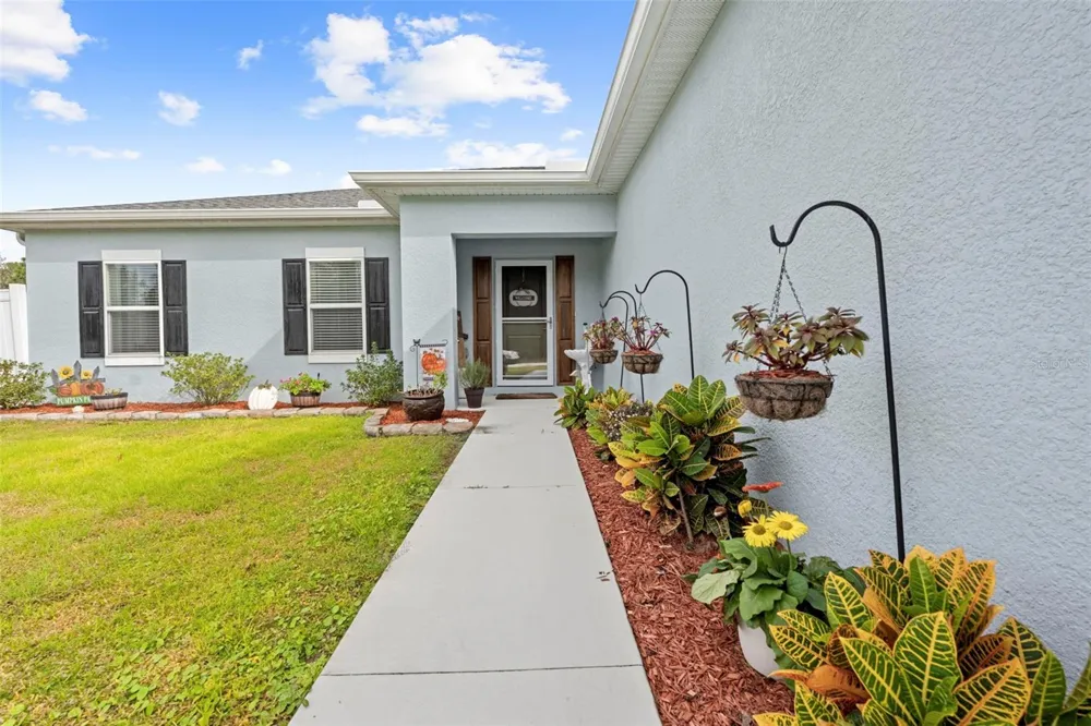 18062 MALIBAR ROAD Weeki Wachee, FL 34614