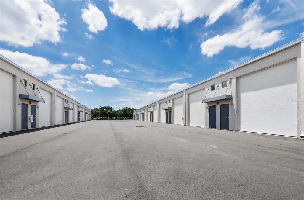 829 57TH STREET E #28 Bradenton, FL 34208