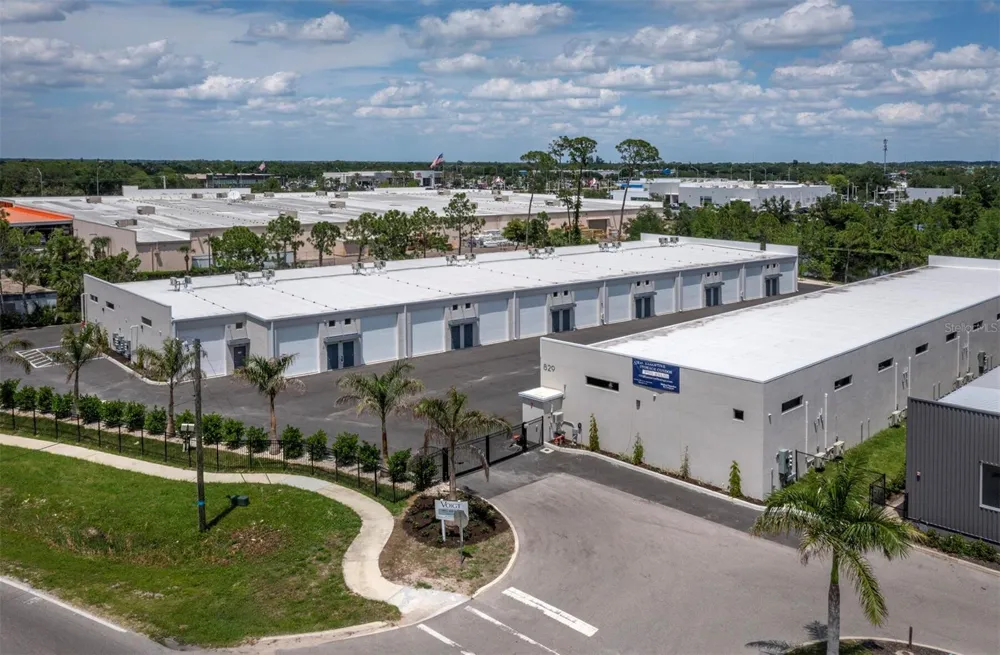 829 57TH STREET E #28 Bradenton, FL 34208