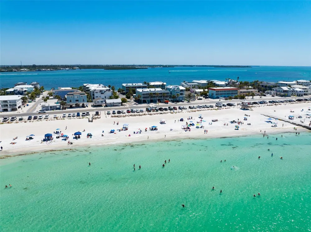 901 GULF DRIVE S #14 Bradenton Beach, FL 34217