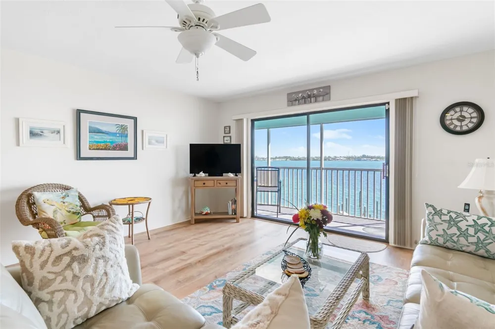 901 GULF DRIVE S #14 Bradenton Beach, FL 34217