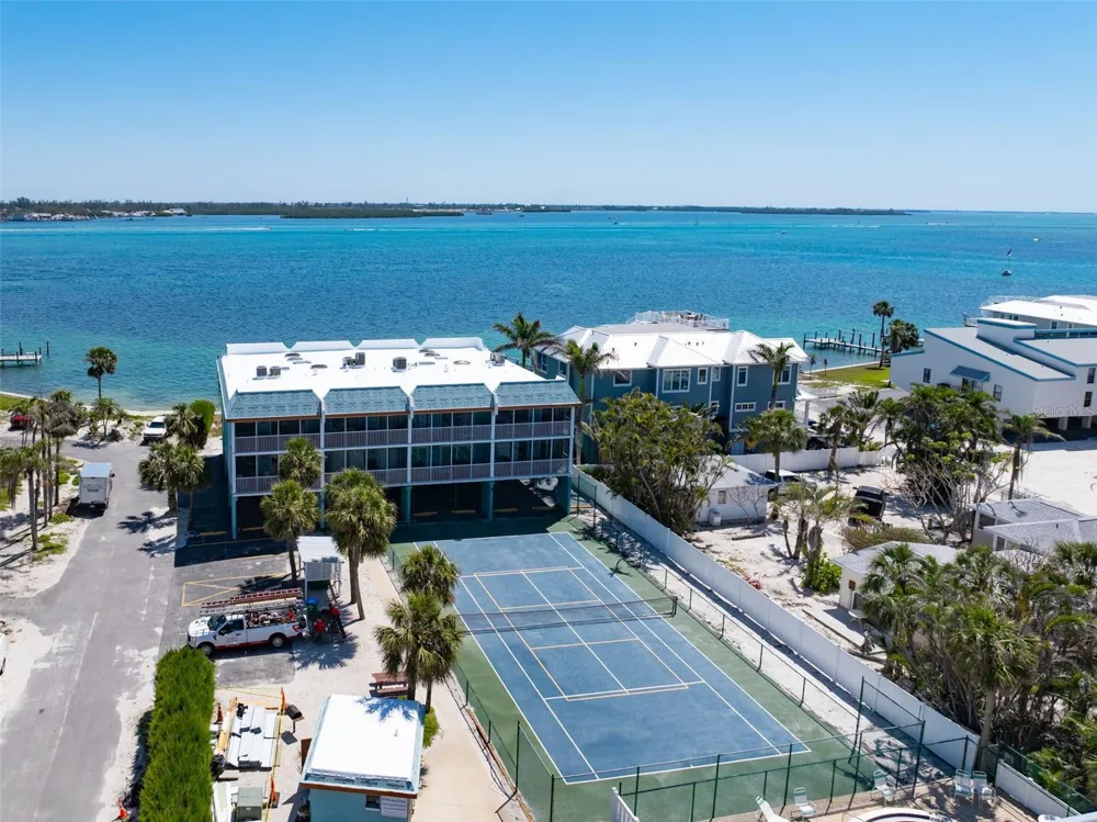 901 GULF DRIVE S #14 Bradenton Beach, FL 34217