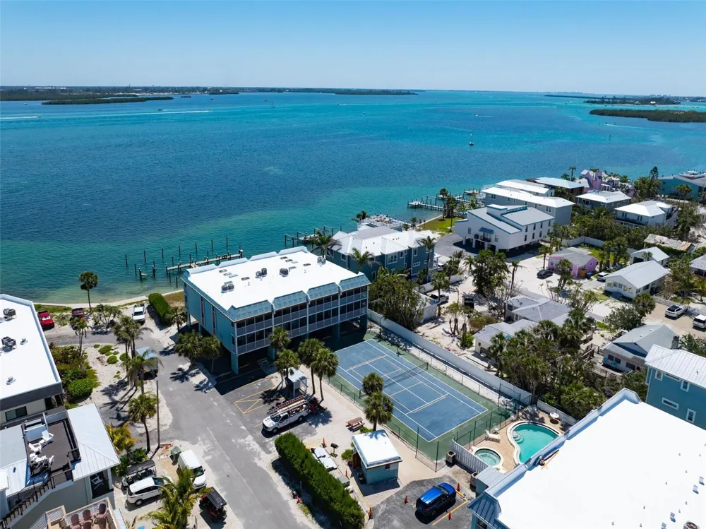901 GULF DRIVE S #14 Bradenton Beach, FL 34217