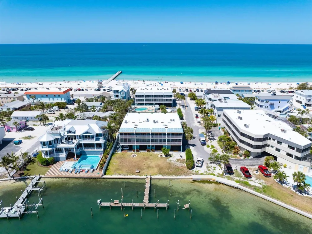 901 GULF DRIVE S #14 Bradenton Beach, FL 34217