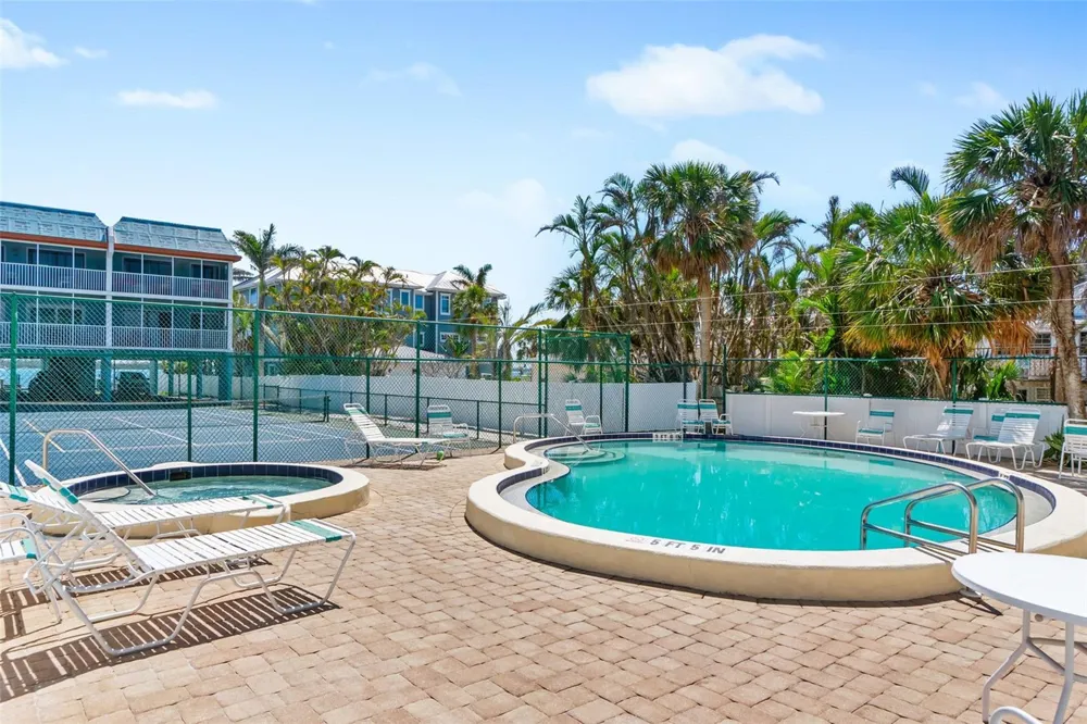 901 GULF DRIVE S #14 Bradenton Beach, FL 34217
