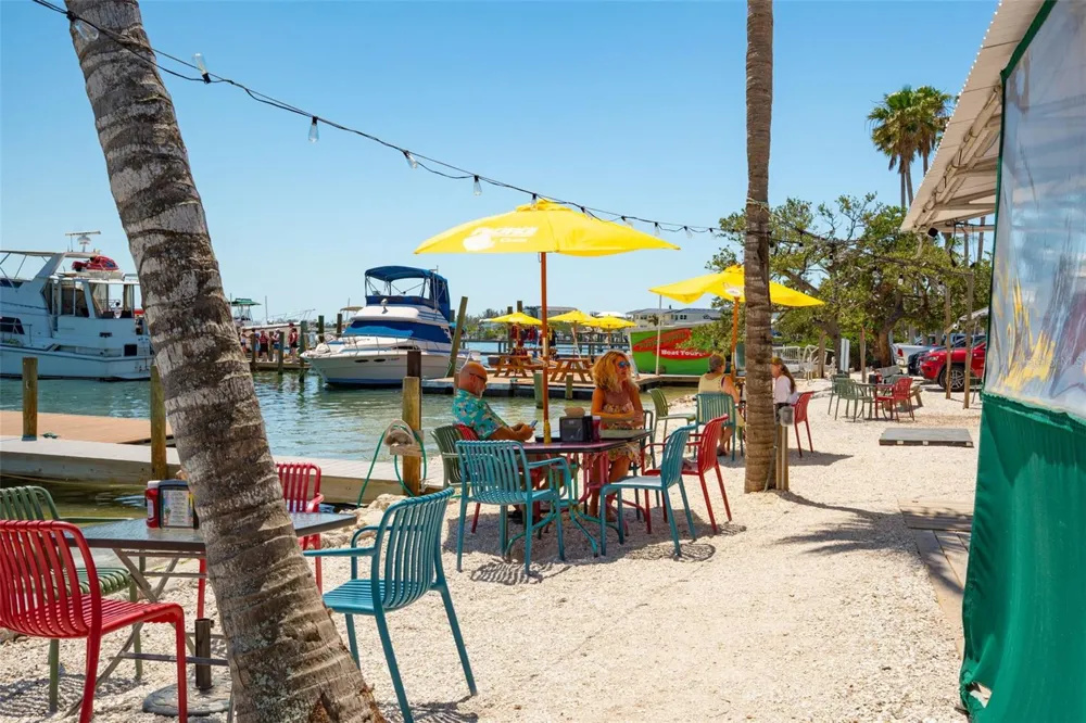 901 GULF DRIVE S #14 Bradenton Beach, FL 34217