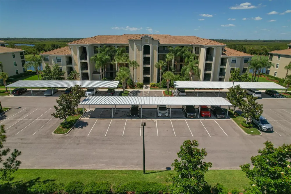 7015 RIVER HAMMOCK DRIVE #208 Bradenton, FL 34212