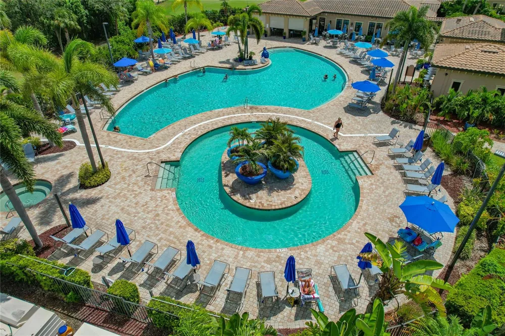 7015 RIVER HAMMOCK DRIVE #208 Bradenton, FL 34212