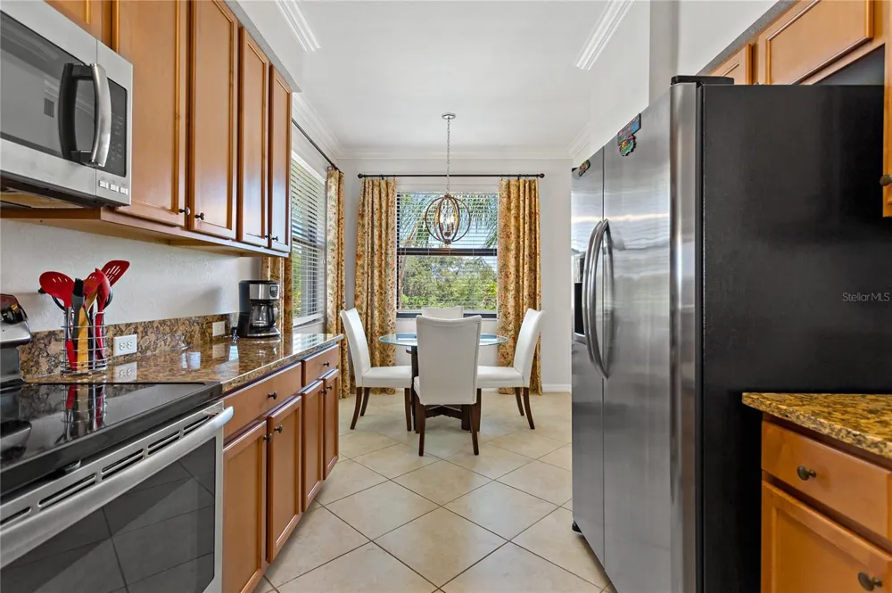 7015 RIVER HAMMOCK DRIVE #208 Bradenton, FL 34212