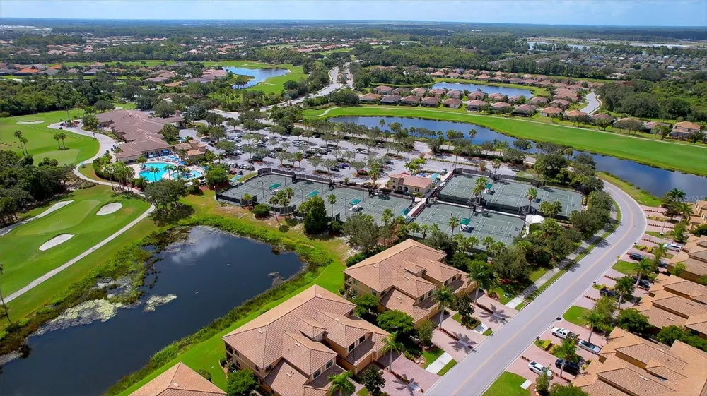 7015 RIVER HAMMOCK DRIVE #208 Bradenton, FL 34212