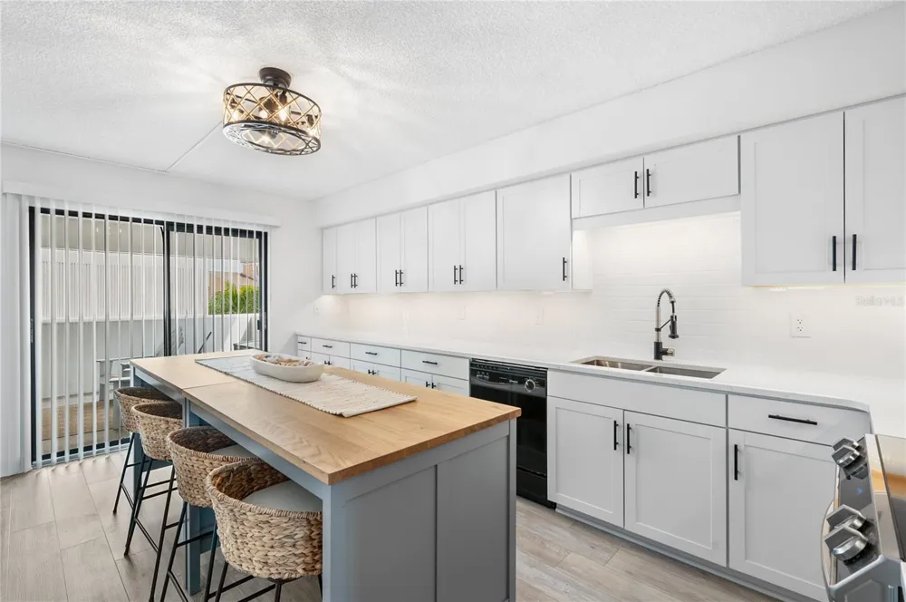 1007 GULF DRIVE #106 Bradenton Beach, FL 34217