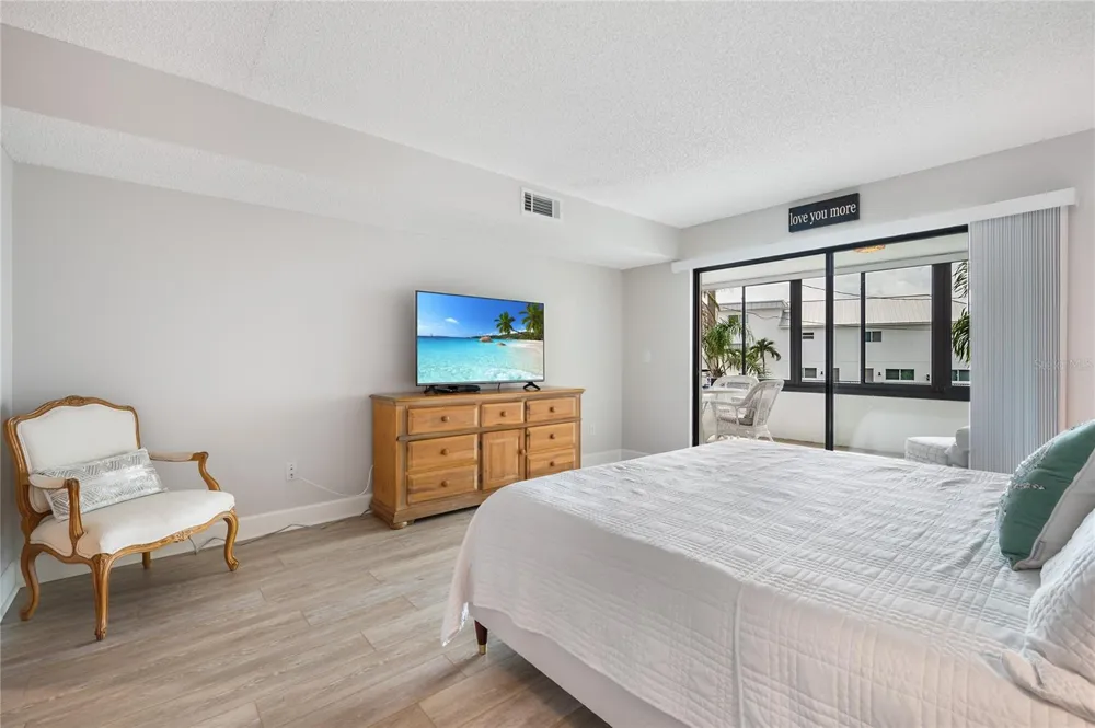 1007 GULF DRIVE #106 Bradenton Beach, FL 34217