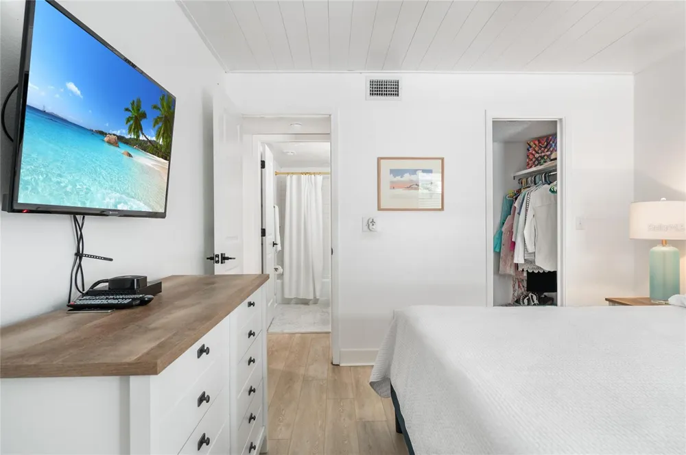 1007 GULF DRIVE #106 Bradenton Beach, FL 34217