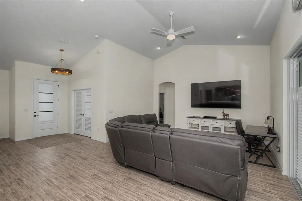 1916 NW 80TH STREET ocala, FL 34475