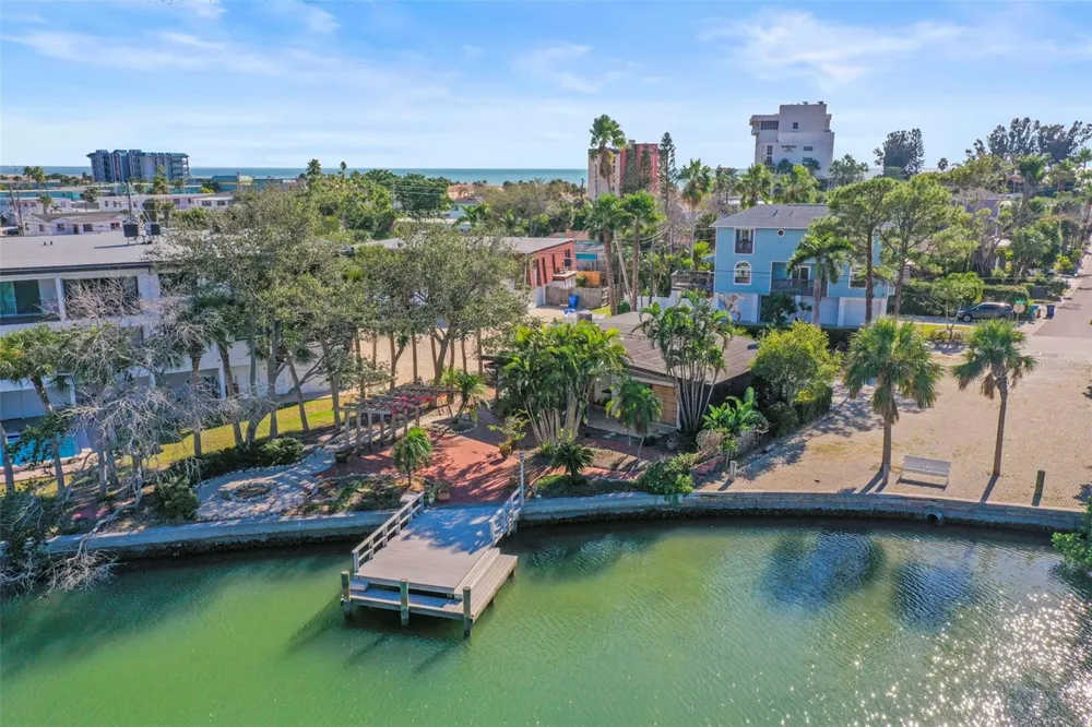 11921 LAGOON LANE Treasure Island, FL 33706