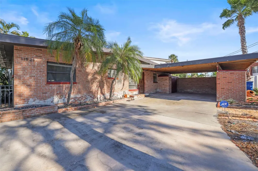 11921 LAGOON LANE Treasure Island, FL 33706