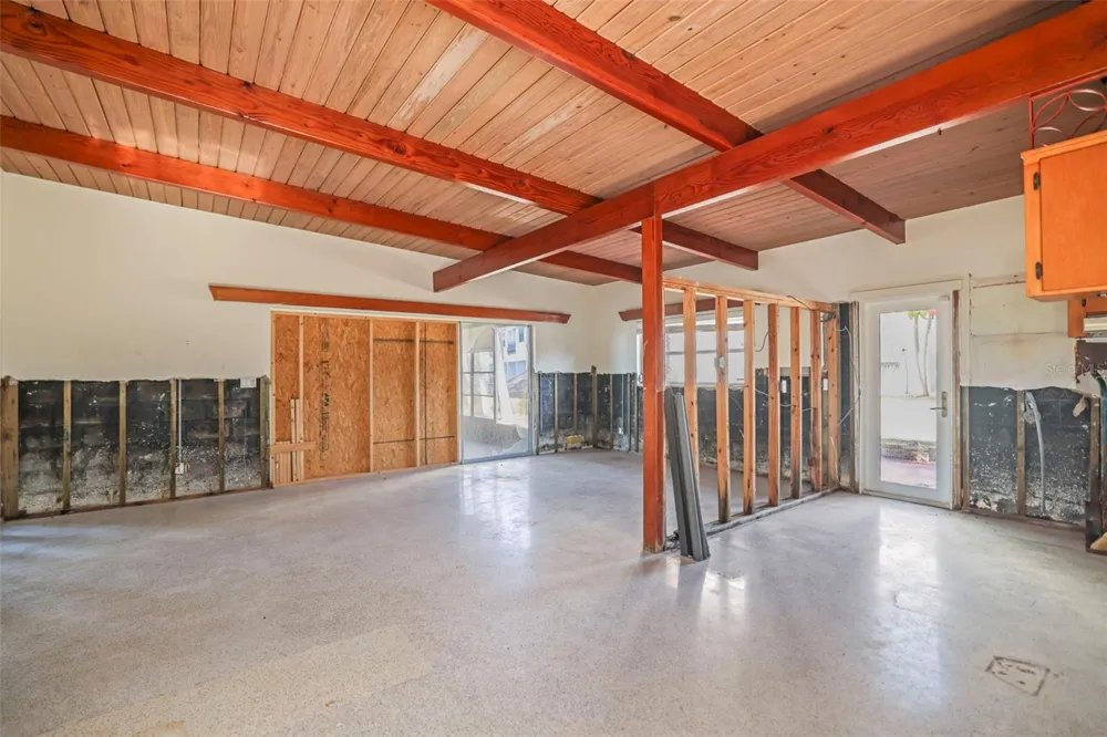 11921 LAGOON LANE Treasure Island, FL 33706