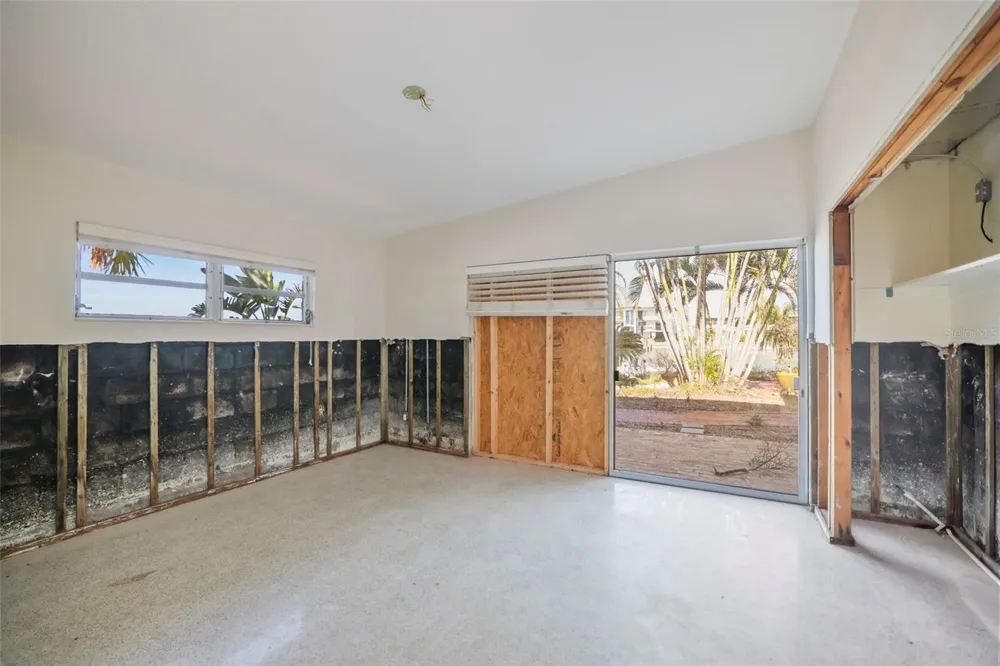 11921 LAGOON LANE Treasure Island, FL 33706