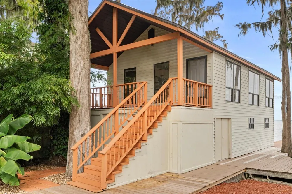 4345 CORLEY ISLAND ROAD Leesburg, FL 34748