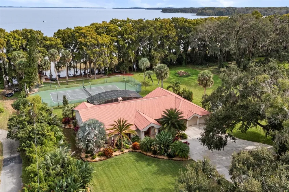 4345 CORLEY ISLAND ROAD Leesburg, FL 34748