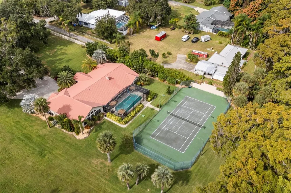 4345 CORLEY ISLAND ROAD Leesburg, FL 34748