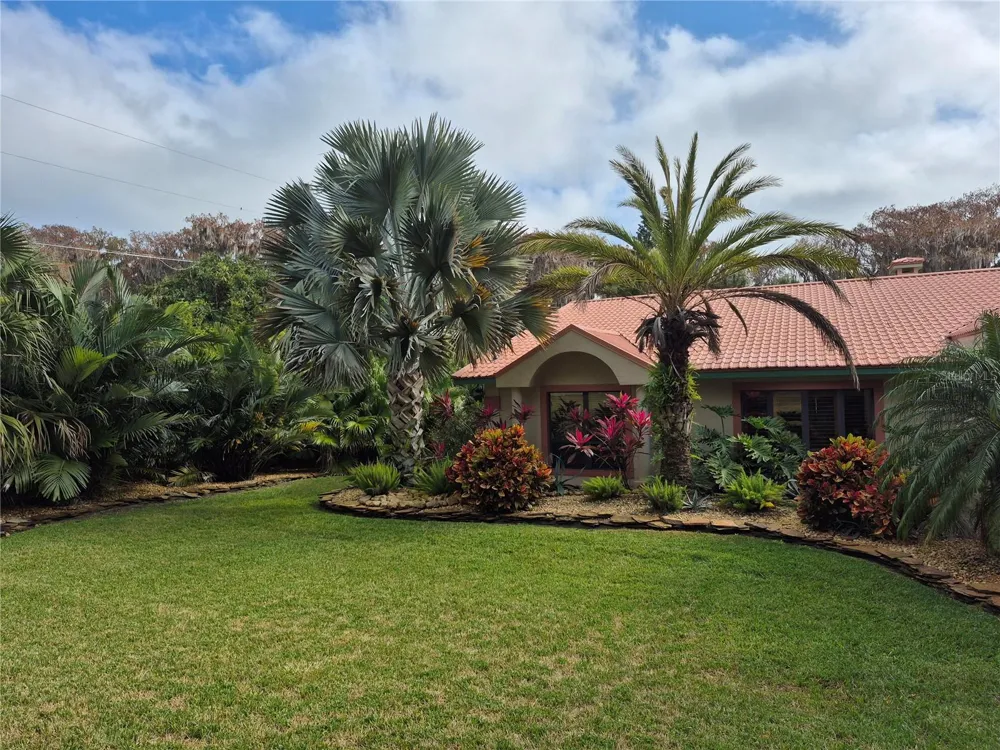 4345 CORLEY ISLAND ROAD Leesburg, FL 34748