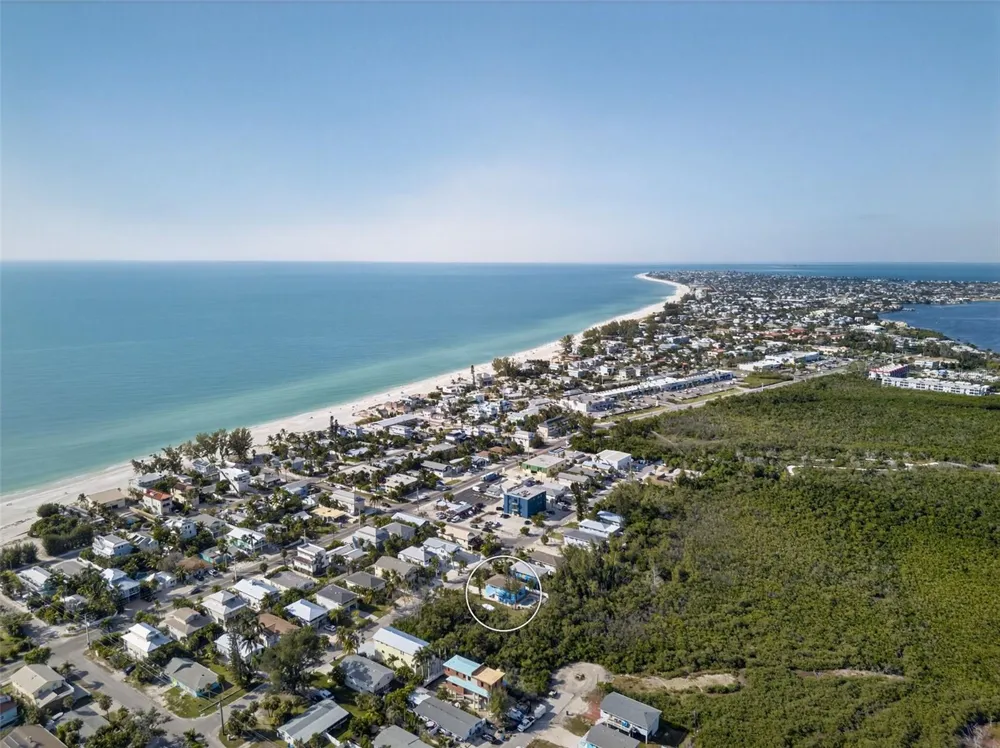 2915 AVENUE C Holmes Beach, FL 34217