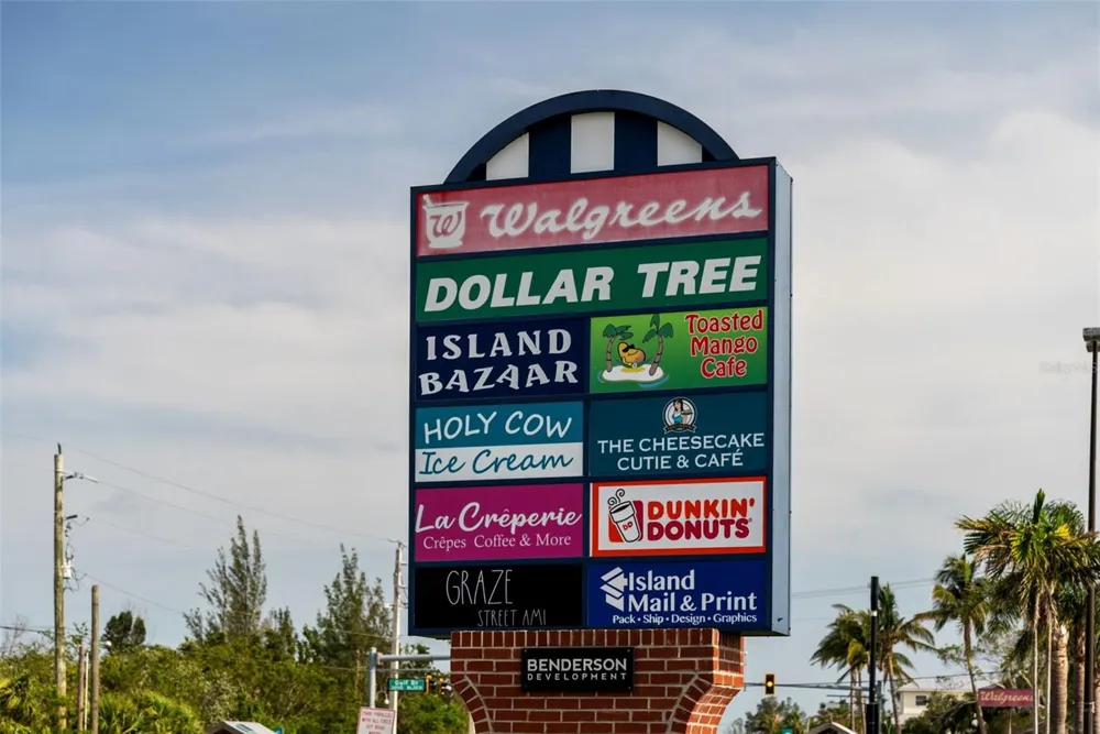 2915 AVENUE C Holmes Beach, FL 34217