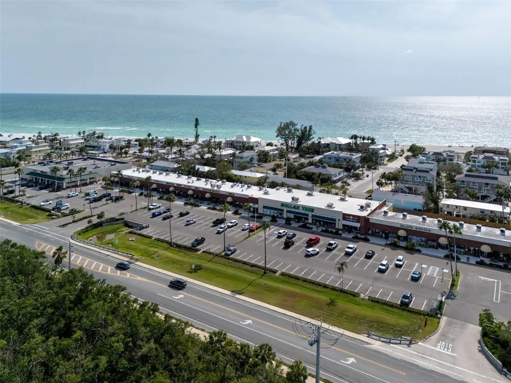 2915 AVENUE C Holmes Beach, FL 34217