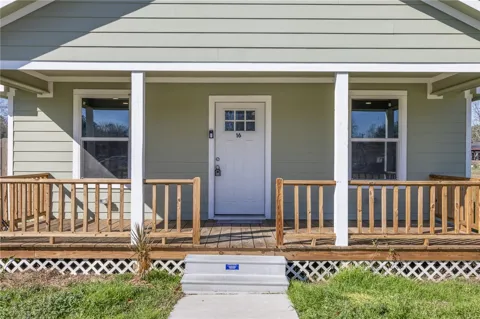 16 Lenora Drive